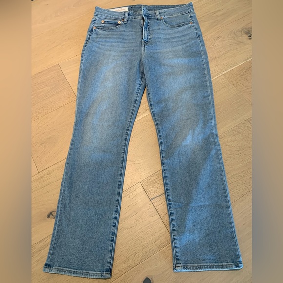 GAP Classic Straight High-rise Jeans - Picture 1 of 2